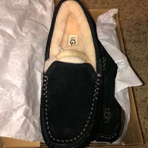Women’s black UGG slippers
